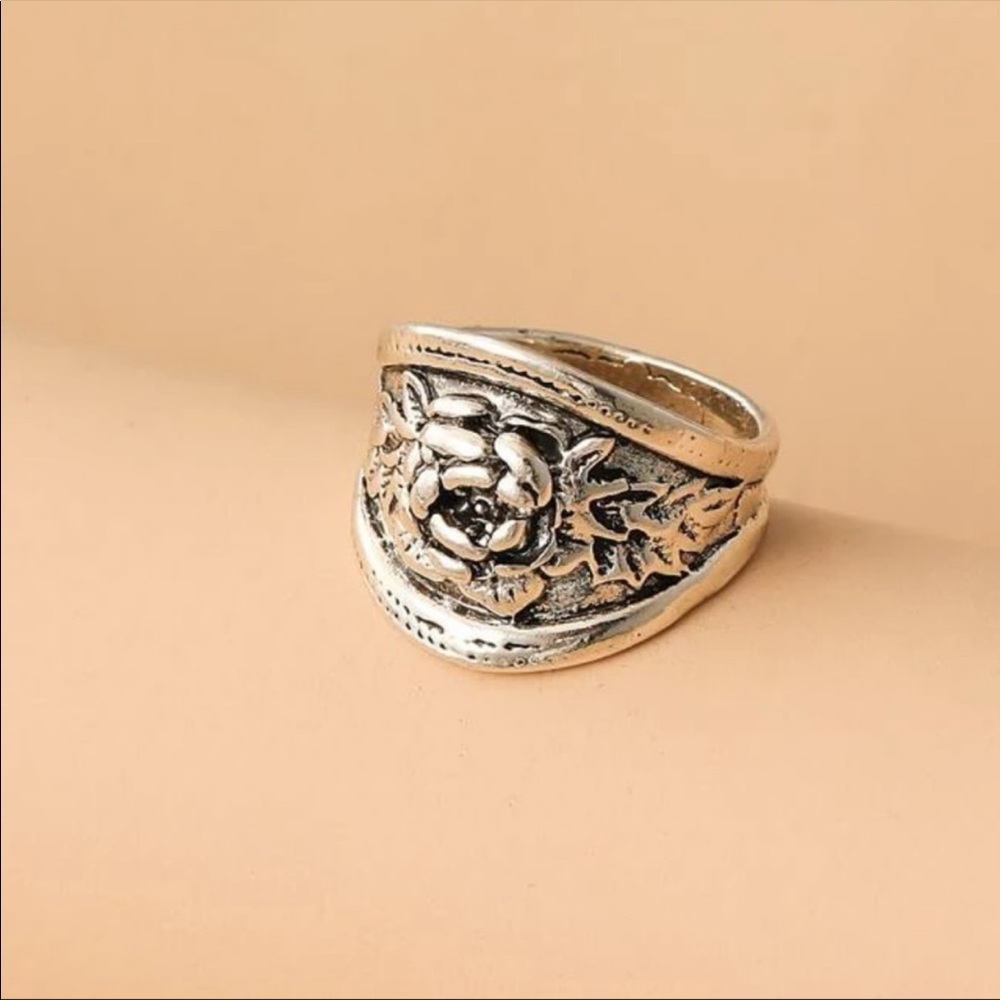 Antique Looking Rose Engraved Ring